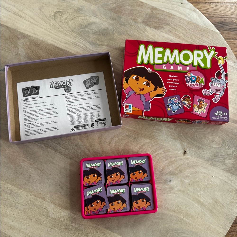 2004 Milton Bradley Dora the Explorer Memory Game